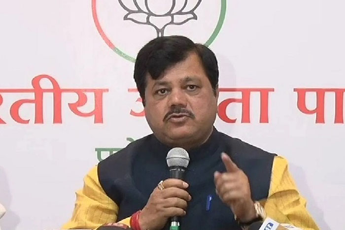 मराठी विषयावरून वाद निर्माण करत राजकीय पोळी भाजण्याचा प्रयत्न अयोग्य – प्रविण दरेकर