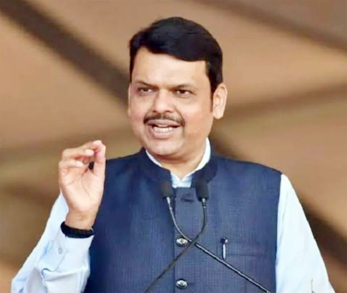 मराठा आरक्षणावर सकारात्मक भूमिका, पण समाजासमाजात भांडणं लावू नका – मुख्यमंत्री