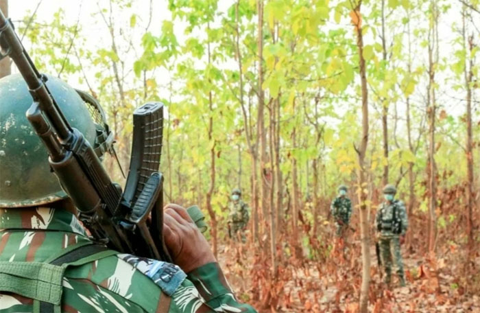 झारखंडमध्ये चकमकीत जेजेएमपीचे तीन नक्षलवादी ठार
