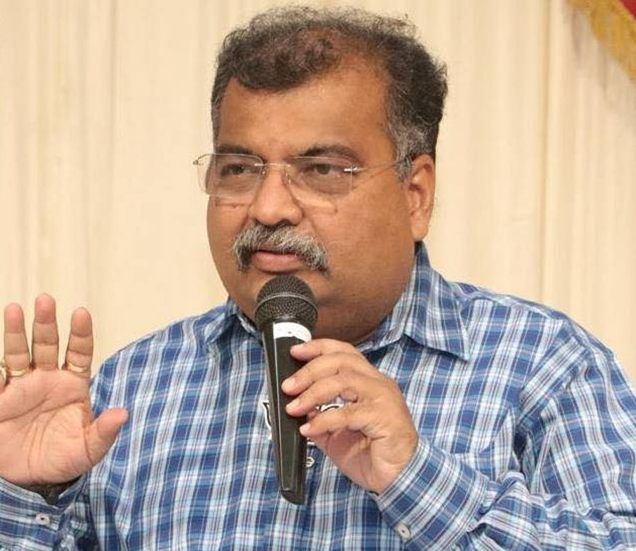 सरकार शेतकऱ्यांसह पुराचा फटका बसलेल्यांच्या पाठीशी खंबीरपणे उभी – रविंद्र चव्हाण