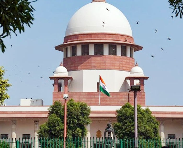 वक्फ कायदा कायम, काही तरतुदींवर सुप्रीम कोर्टाची तात्पुरती स्थगिती